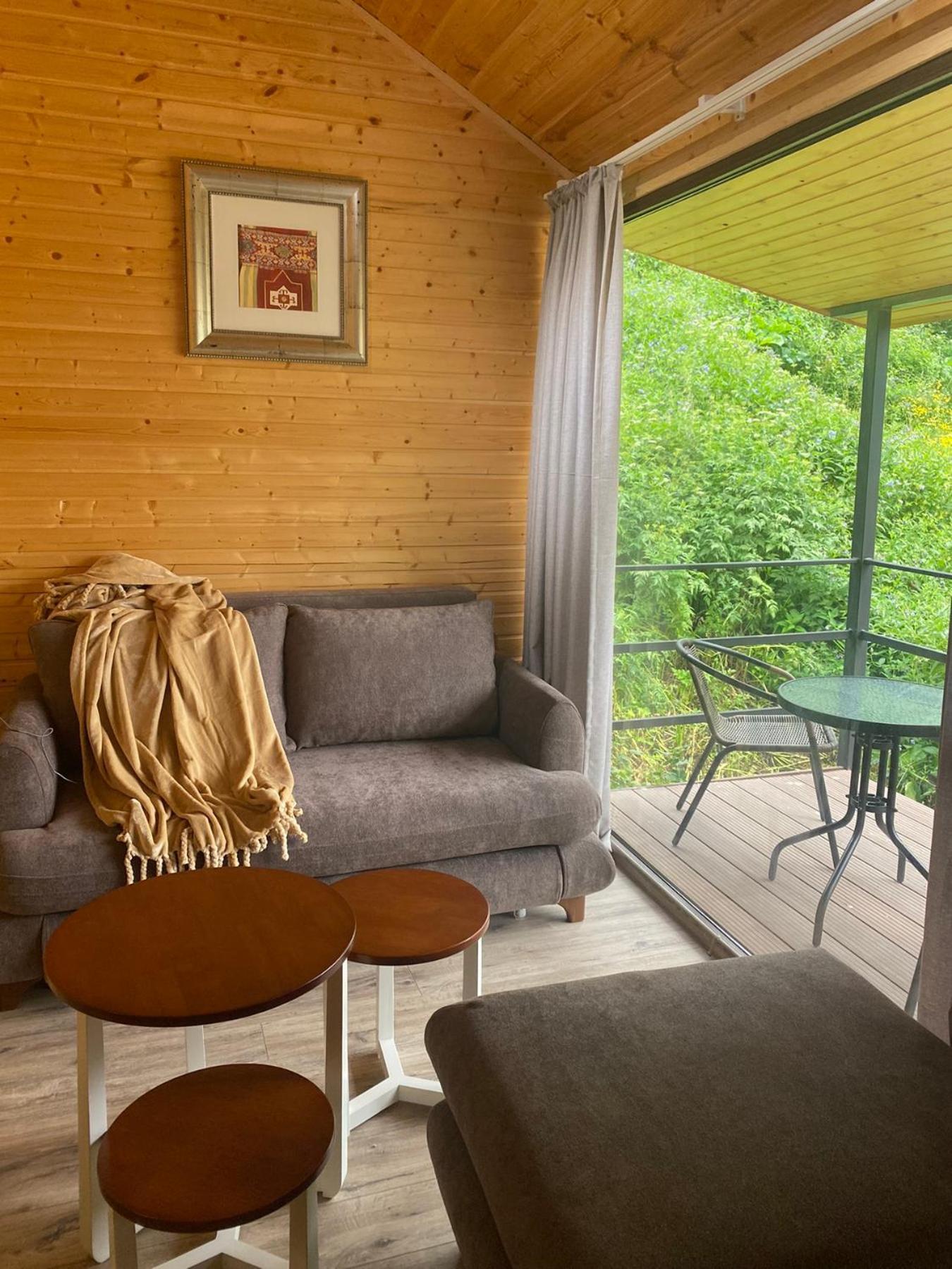 Metitsa Bed & Breakfast Джута Екстериор снимка