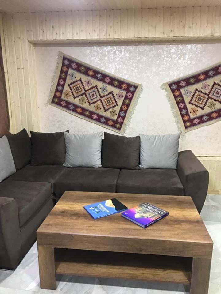 Metitsa Bed & Breakfast Джута Екстериор снимка
