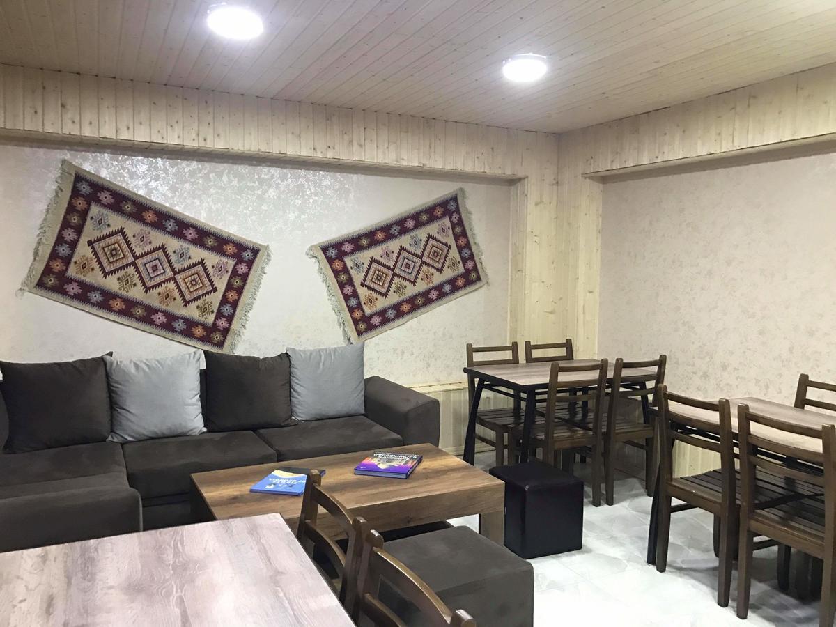 Metitsa Bed & Breakfast Джута Екстериор снимка
